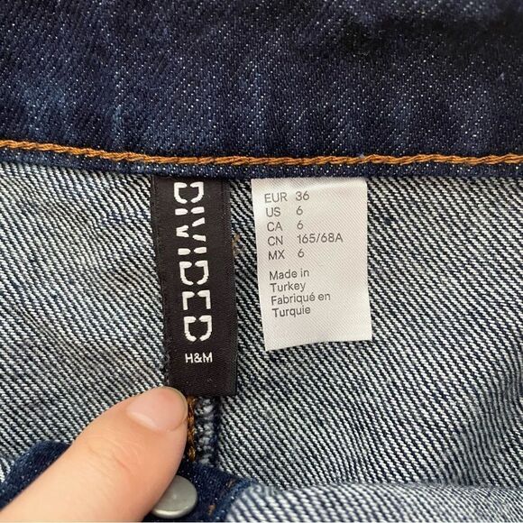 Divided By H&M Denim Jean Mini Skirt Women’s Size 6 Full Button Front - Picture 4 of 6